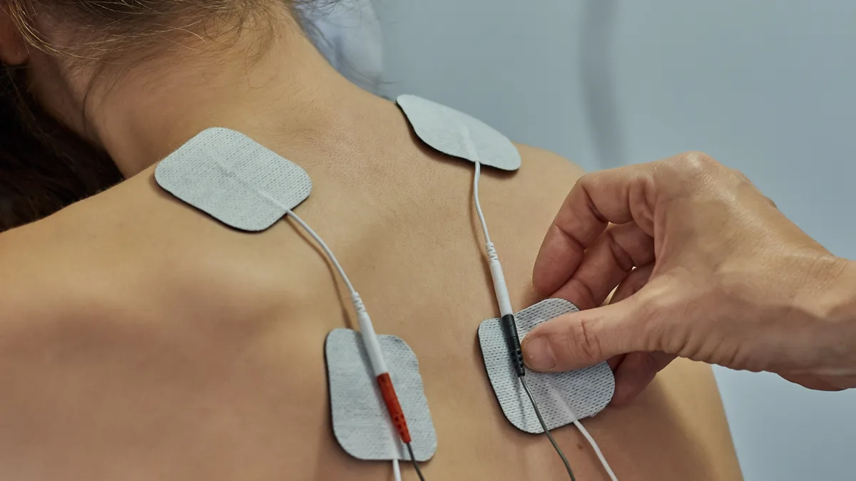 Terapia de electroestimulación TENS y EMS .